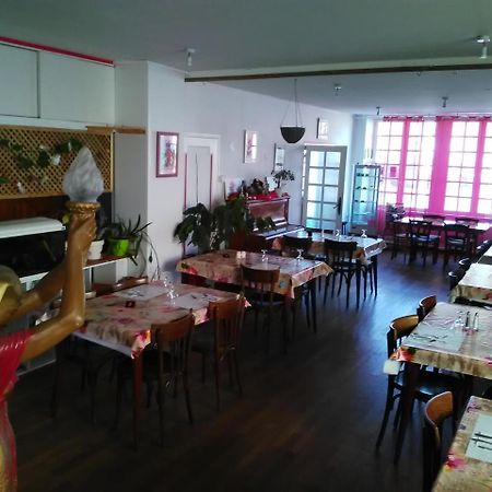 Le Relais De La Marche Hotel Aigurande Ngoại thất bức ảnh